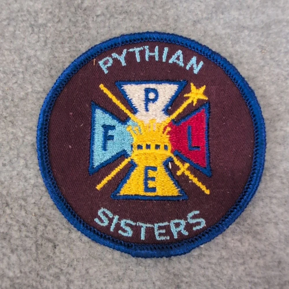 Pythian Sisters Fraternal Organization Embroidered Patch Circular Blue Maroon - Picture 1 of 2